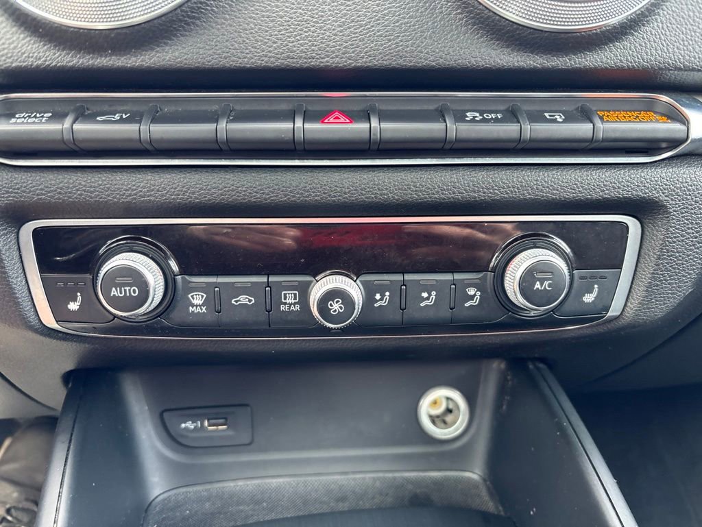 Used 2017 Audi A3 e-tron Premium FWD image 27