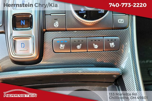 Used 2021 Hyundai Santa Fe Limited AWD/4WD image 23