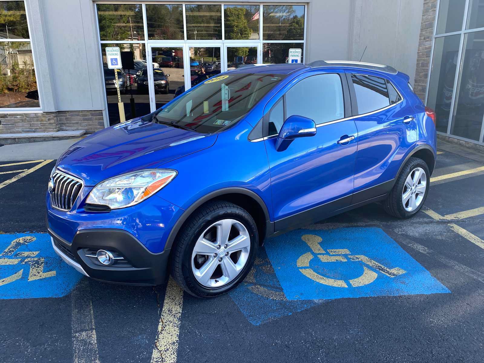 Used 2015 Buick Encore Convenience AWD/4WD image 2