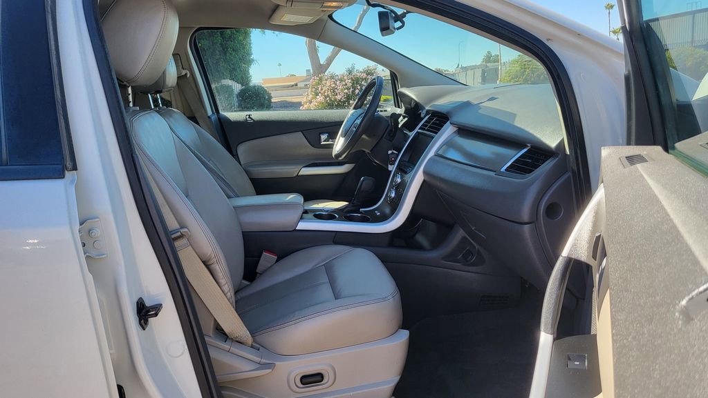 Used 2013 Ford Edge SEL image 18