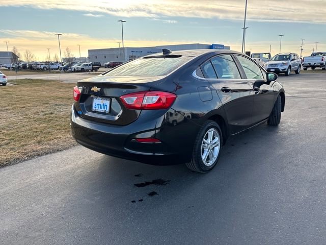 Used 2016 Chevrolet Cruze LT image 3
