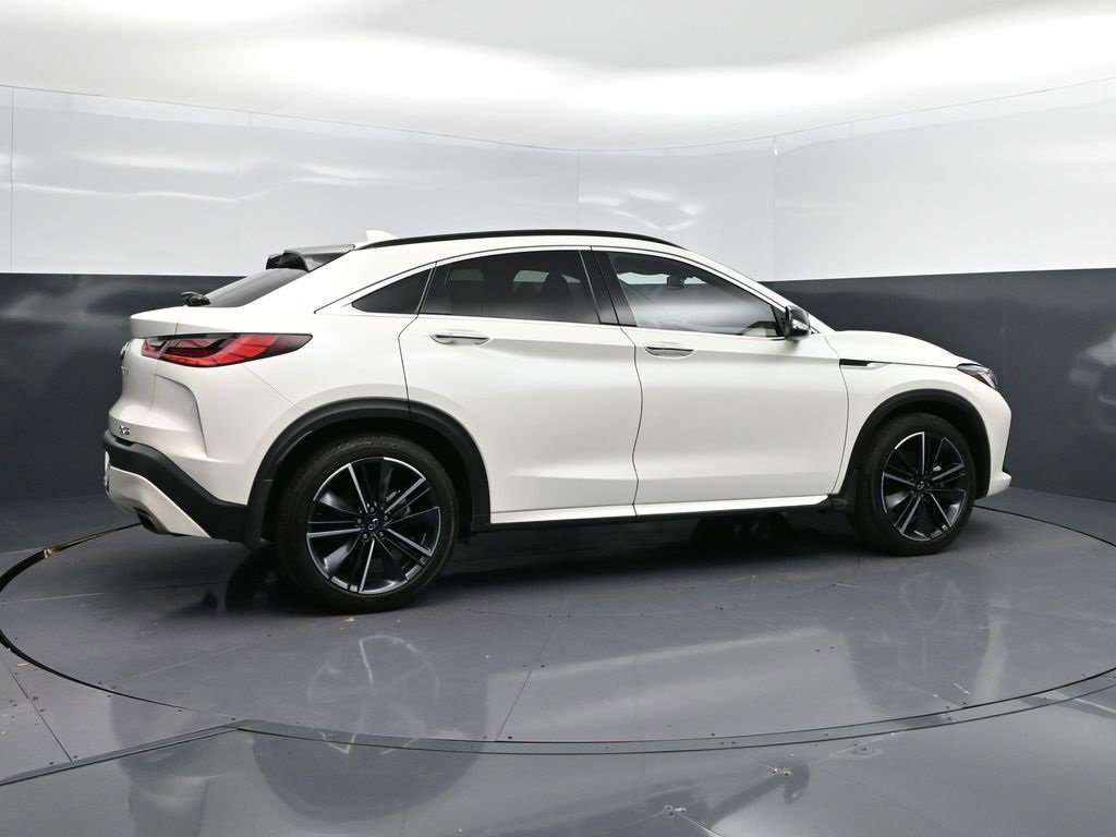 Certified 2023 INFINITI QX55 Luxe w/ Cargo Package image 8