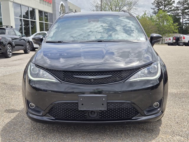 Used 2020 Chrysler Pacifica Limited w/ Advanced Safetytec Group image 2
