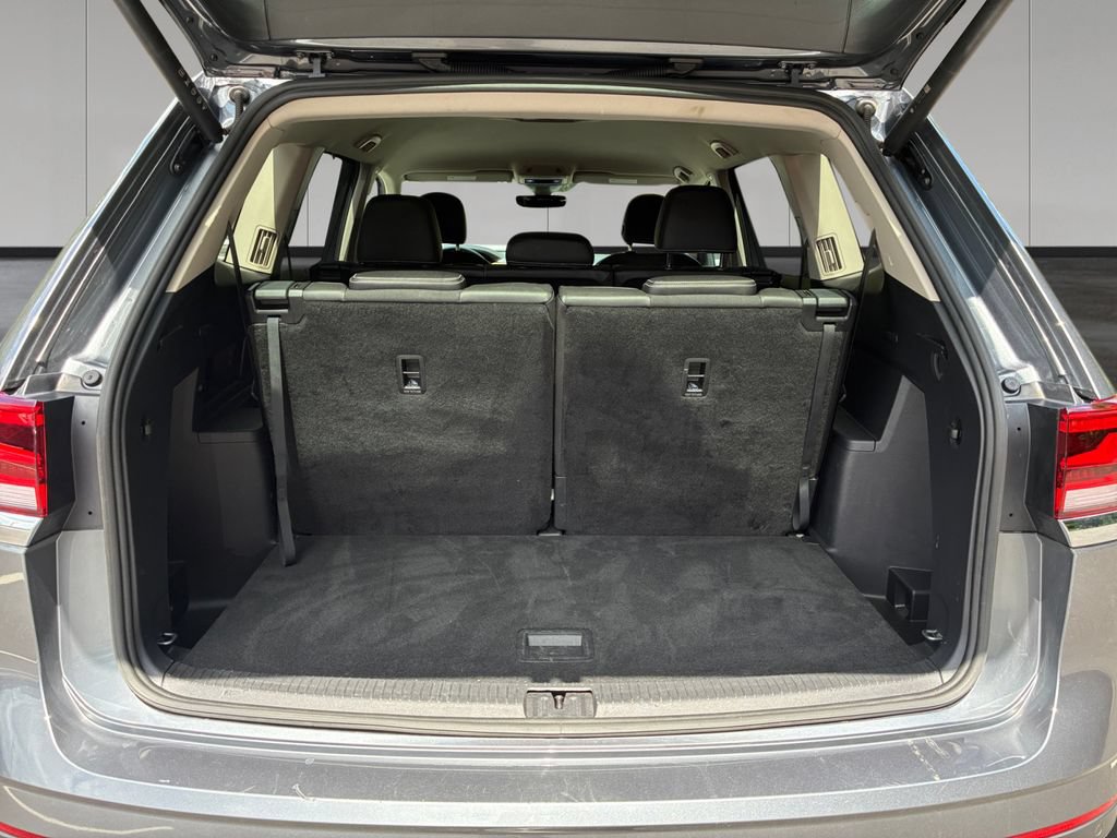 Used 2025 Volkswagen Atlas SE AWD/4WD image 19