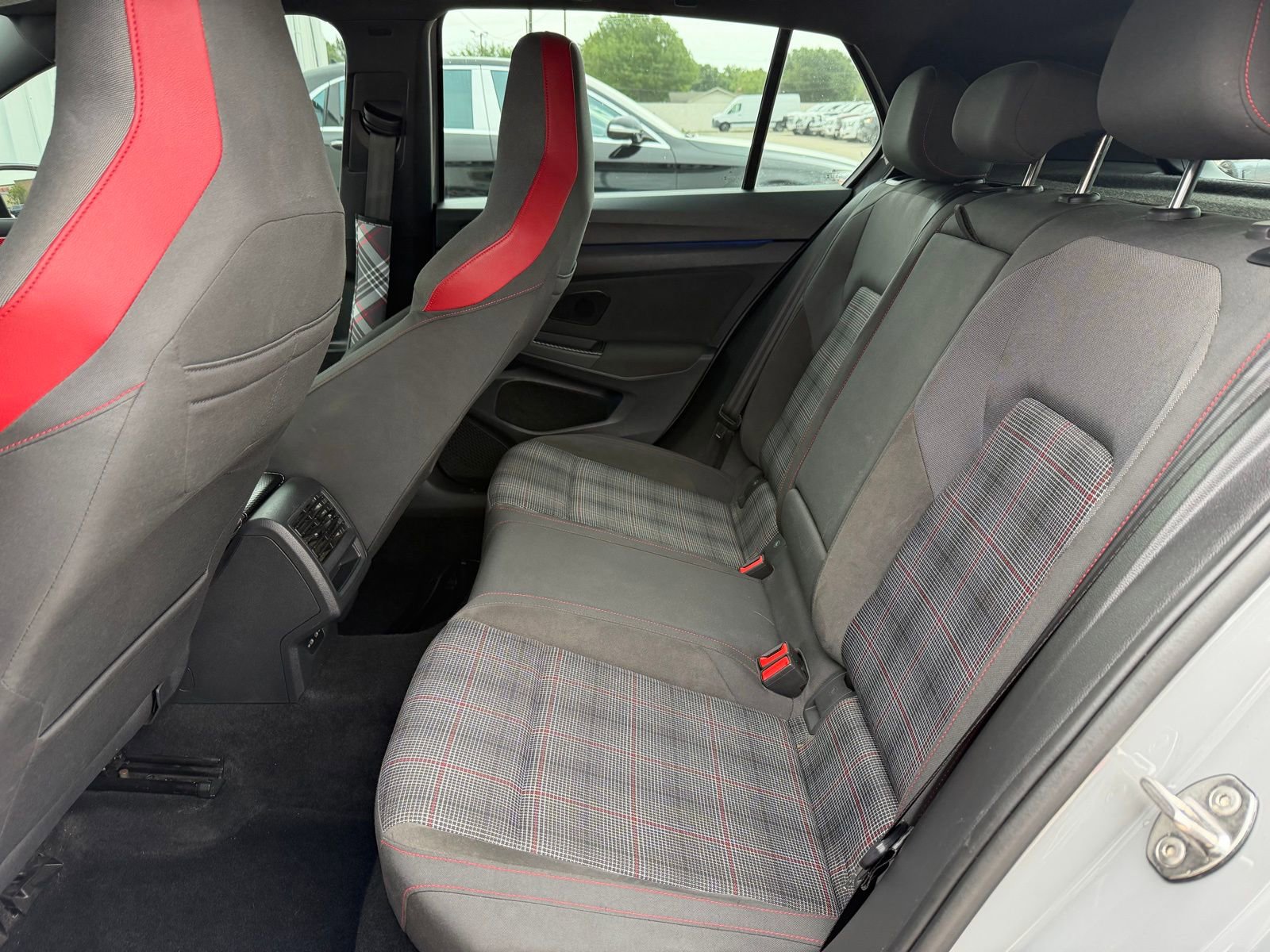 Used 2022 Volkswagen GTI SE image 22