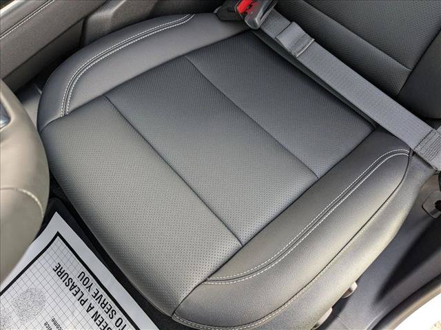 New 2026 Chevrolet Traverse LT w/ LPO, Floor Liner Package FWD image 4