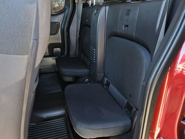 Used 2022 Nissan Frontier SV w/ Technology Package image 28