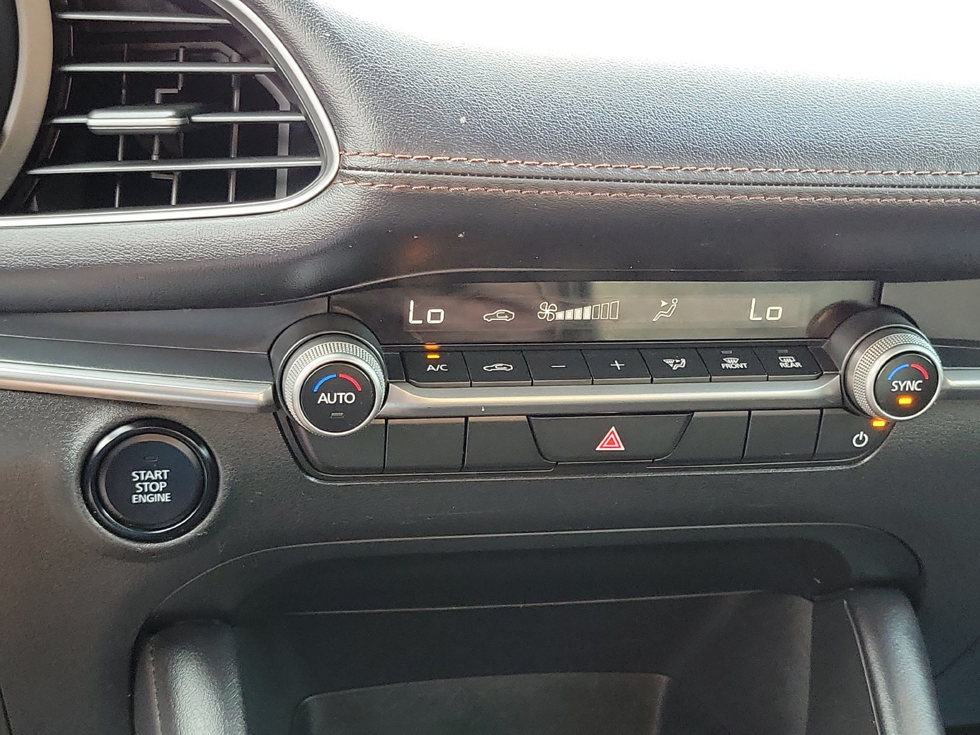 Used 2024 MAZDA MAZDA3 s FWD image 15