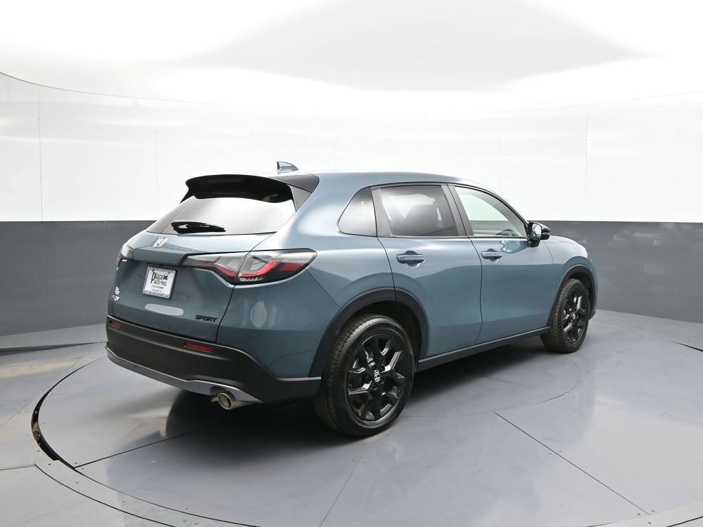 Certified 2025 Honda HR-V Sport image 6