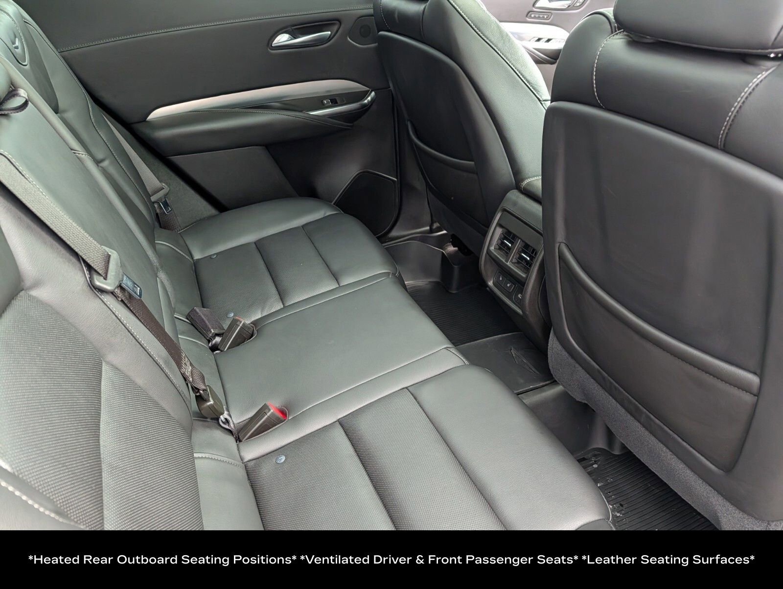 Certified 2023 Cadillac XT4 Premium Luxury w/ LPO, Onyx Lite Package image 30