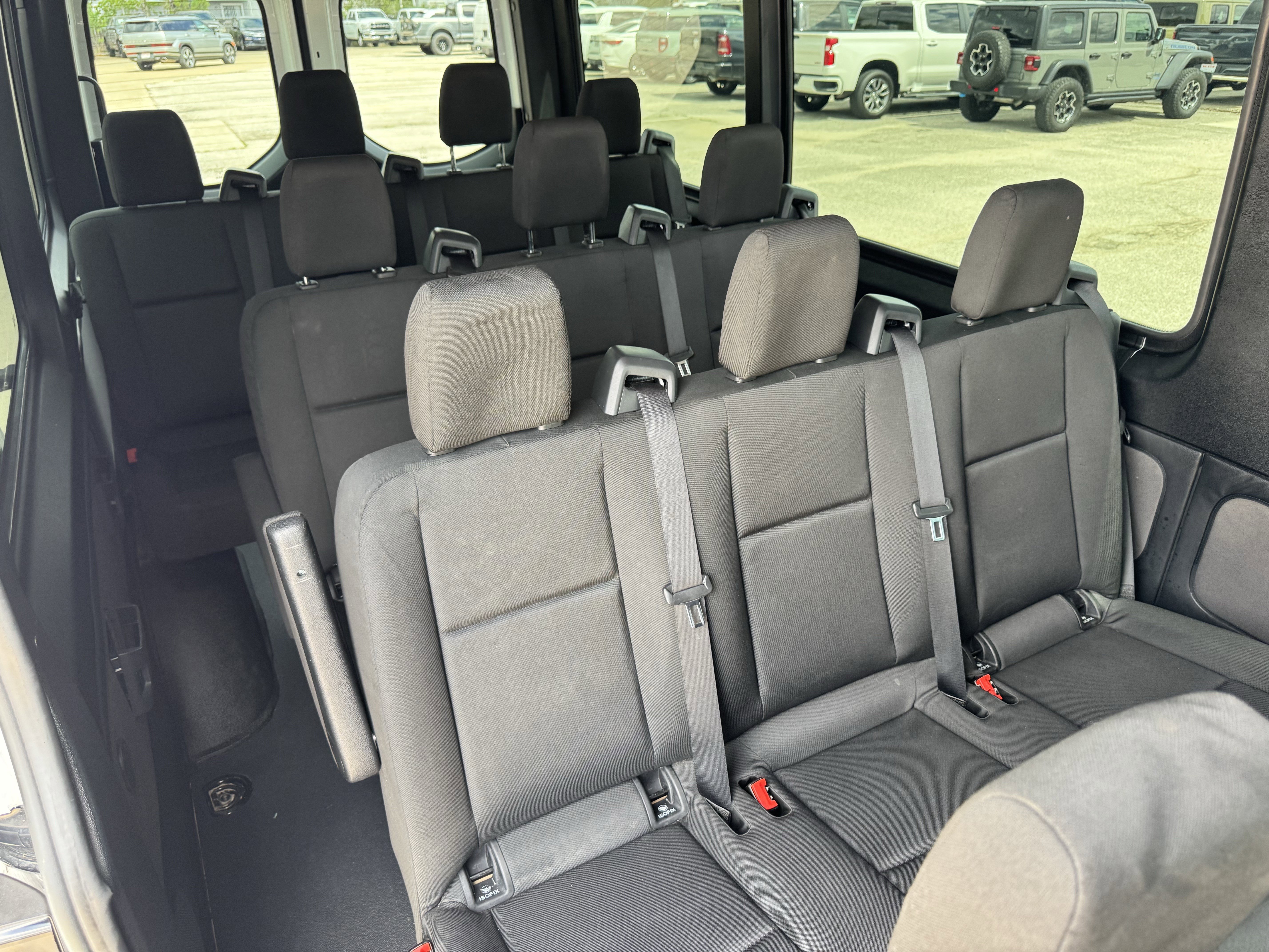 Used 2025 Mercedes-Benz Sprinter 2500 image 27