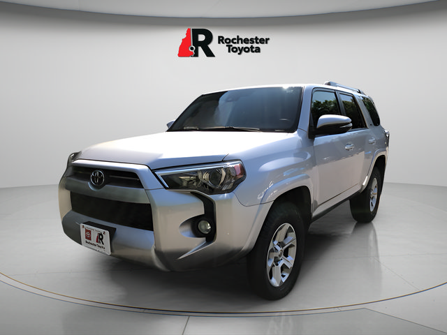Certified 2020 Toyota 4Runner SR5 Premium w/ Moonroof Package AWD/4WD image 3