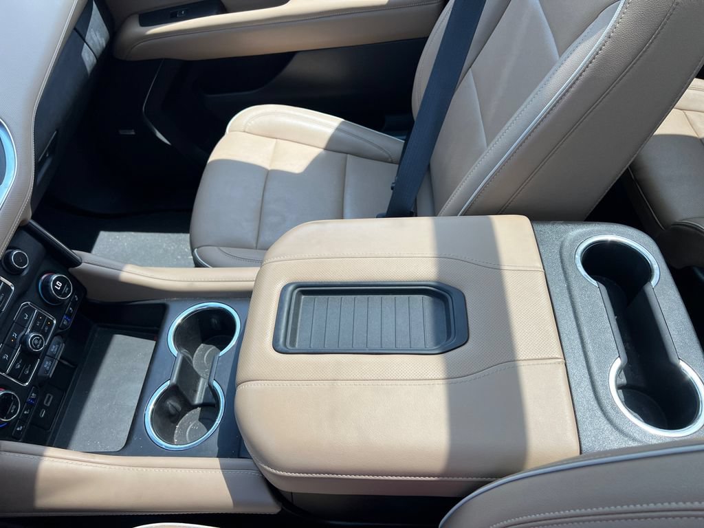 Used 2023 Chevrolet Tahoe Premier AWD/4WD image 31
