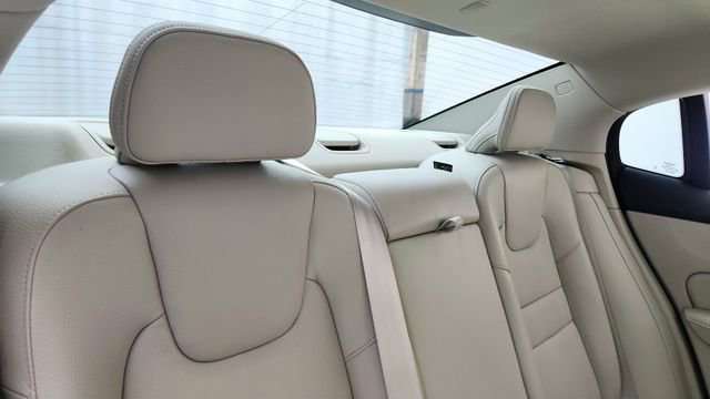 Used 2024 Volvo S60 B5 Plus w/ Climate Package image 27