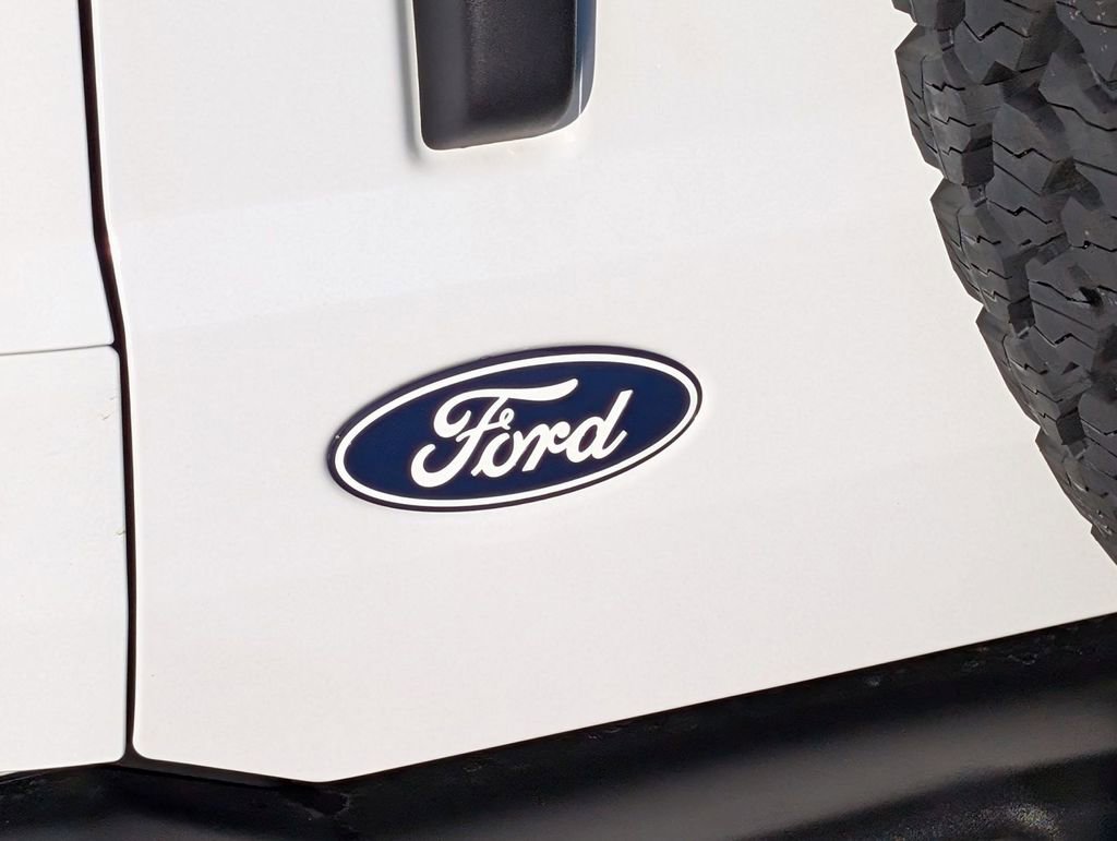 New 2026 Ford Bronco Outer Banks w/ Sasquatch Package image 12