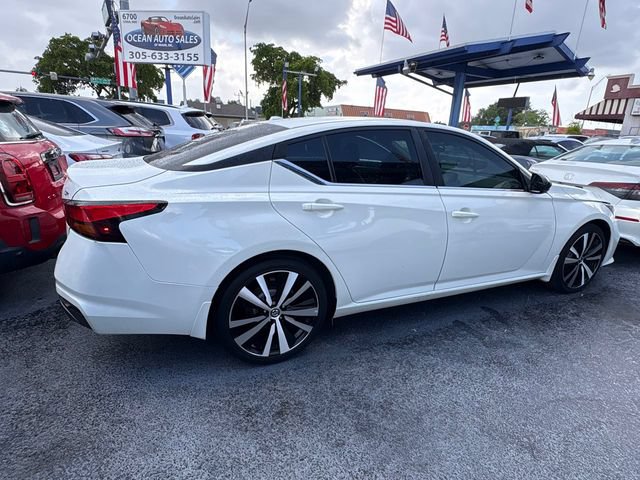 Used 2019 Nissan Altima 2.5 SR w/ SR Premium Package FWD image 3