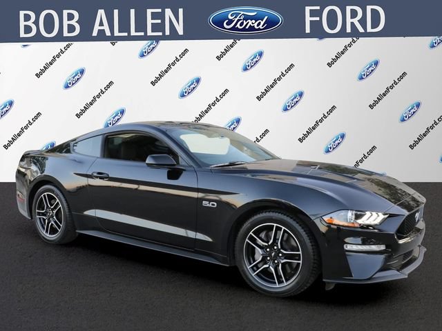 Used 2020 Ford Mustang GT RWD image 2