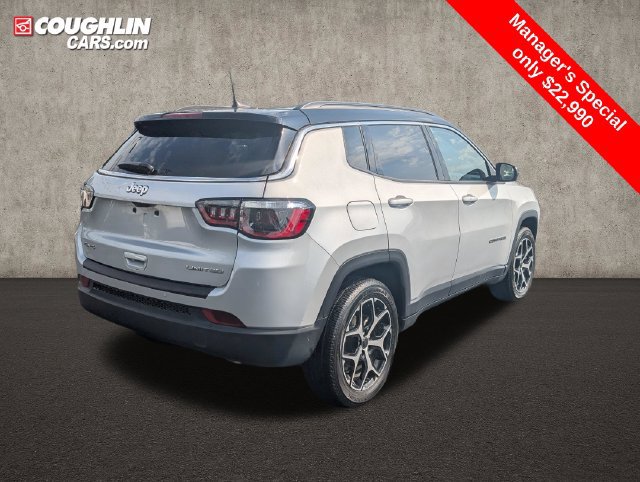 Used 2025 Jeep Compass Limited AWD/4WD image 7