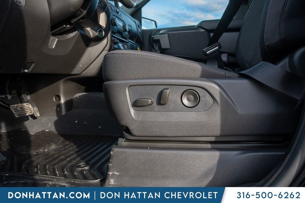 New 2026 Chevrolet Silverado 1500 Custom w/ LPO, Dark Essentials Package image 16