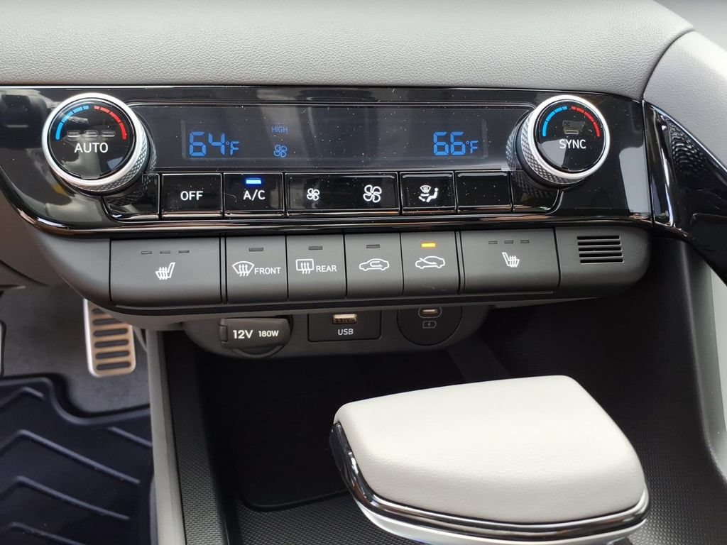 New 2026 Hyundai Elantra SEL Sport Premium FWD image 22