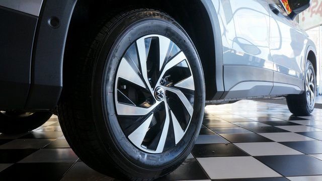 New 2026 Volkswagen Tiguan S image 10