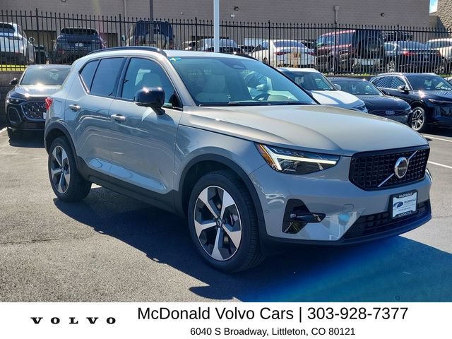 Used 2026 Volvo XC40 B5 Plus w/ Protection Package Premier AWD/4WD image 7