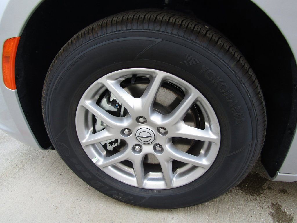 New 2026 Chrysler Pacifica Select image 28