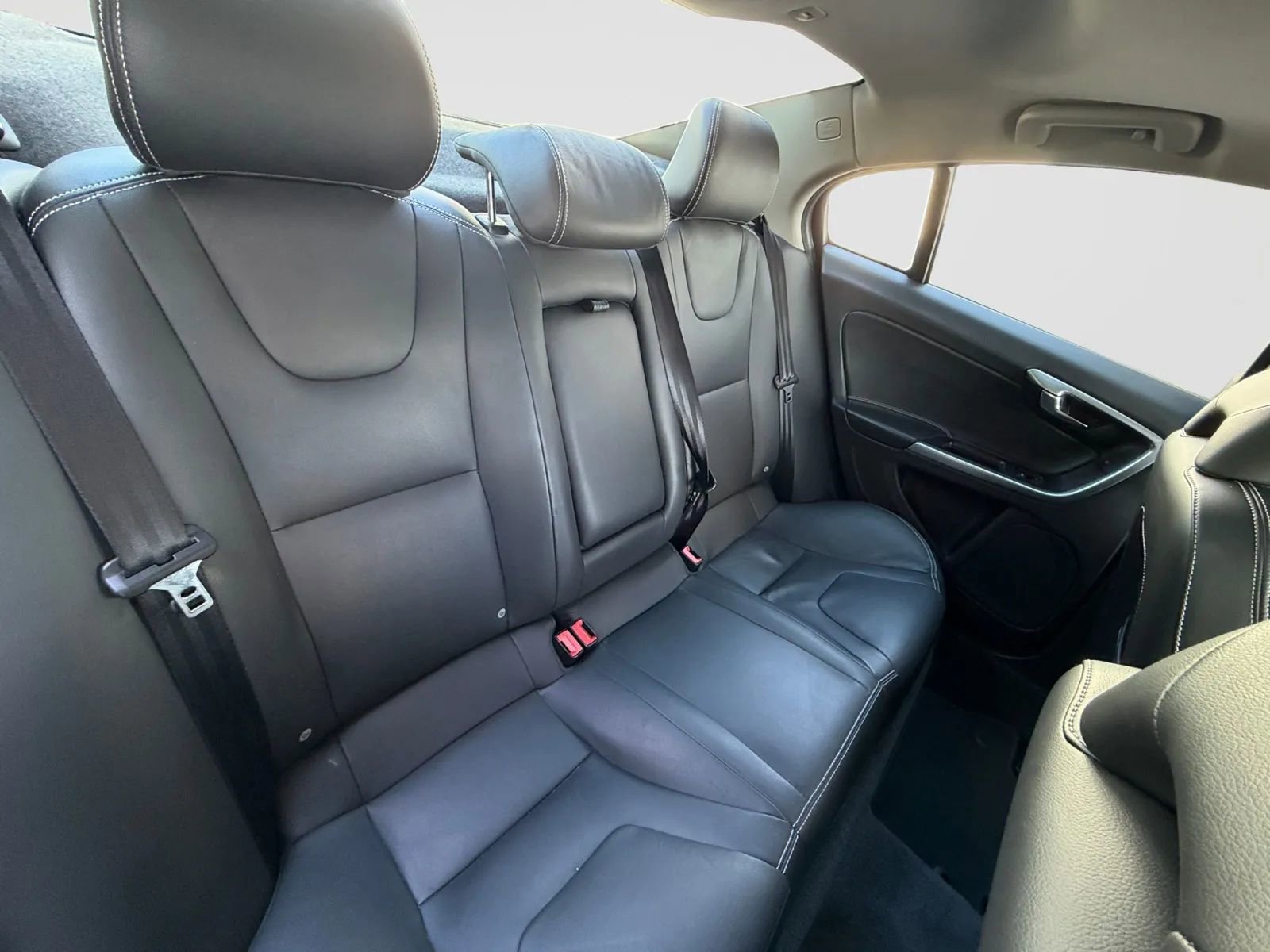 Used 2017 Volvo S60 T5 Dynamic w/ Protection Package AWD/4WD image 18