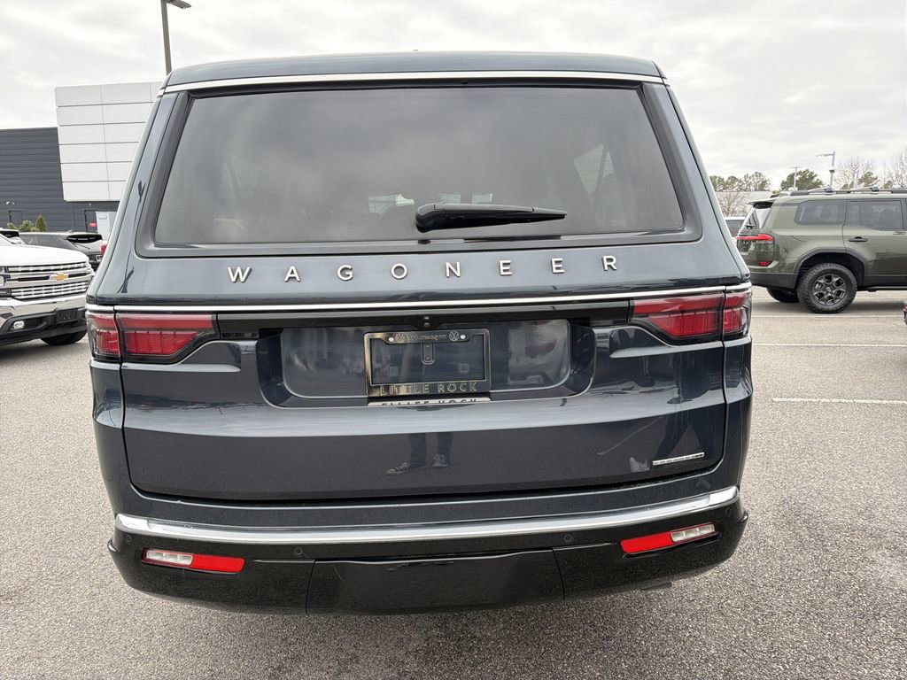 Used 2024 Jeep Wagoneer L Series II w/ Flexible Seating Group image 6