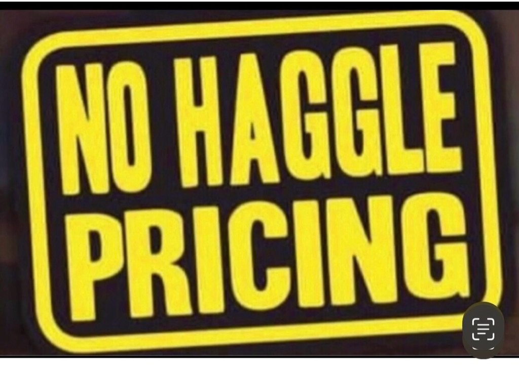 Used 2013 Nissan Juke S image 16