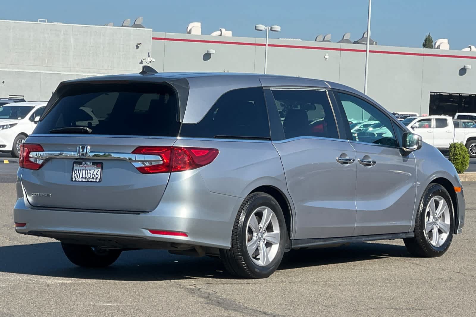 Used 2020 Honda Odyssey EX image 2