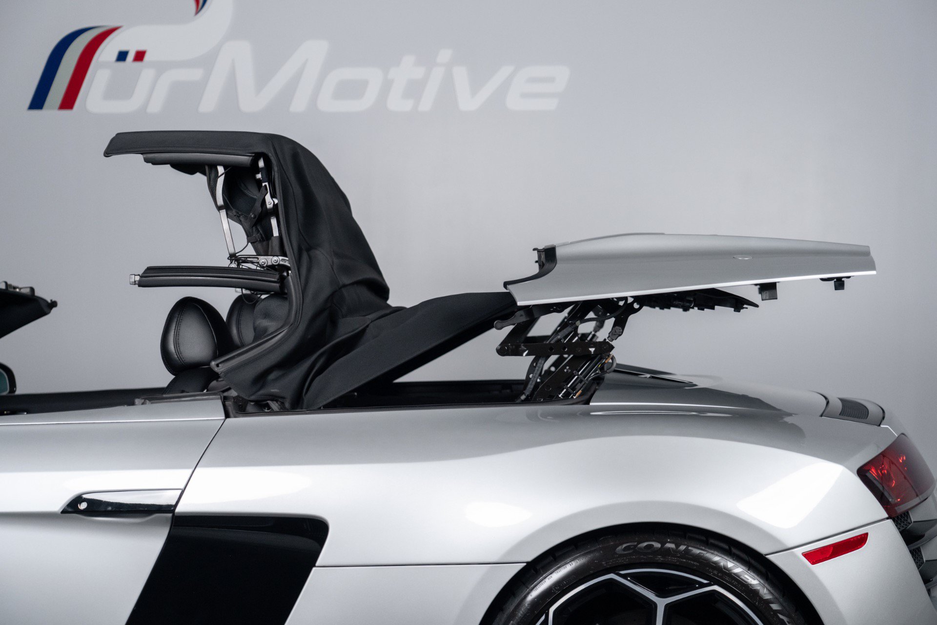 Used 2012 Audi R8 V10 AWD/4WD image 10