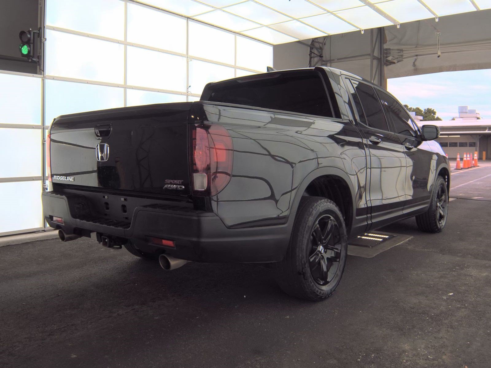 Used 2023 Honda Ridgeline Sport image 4