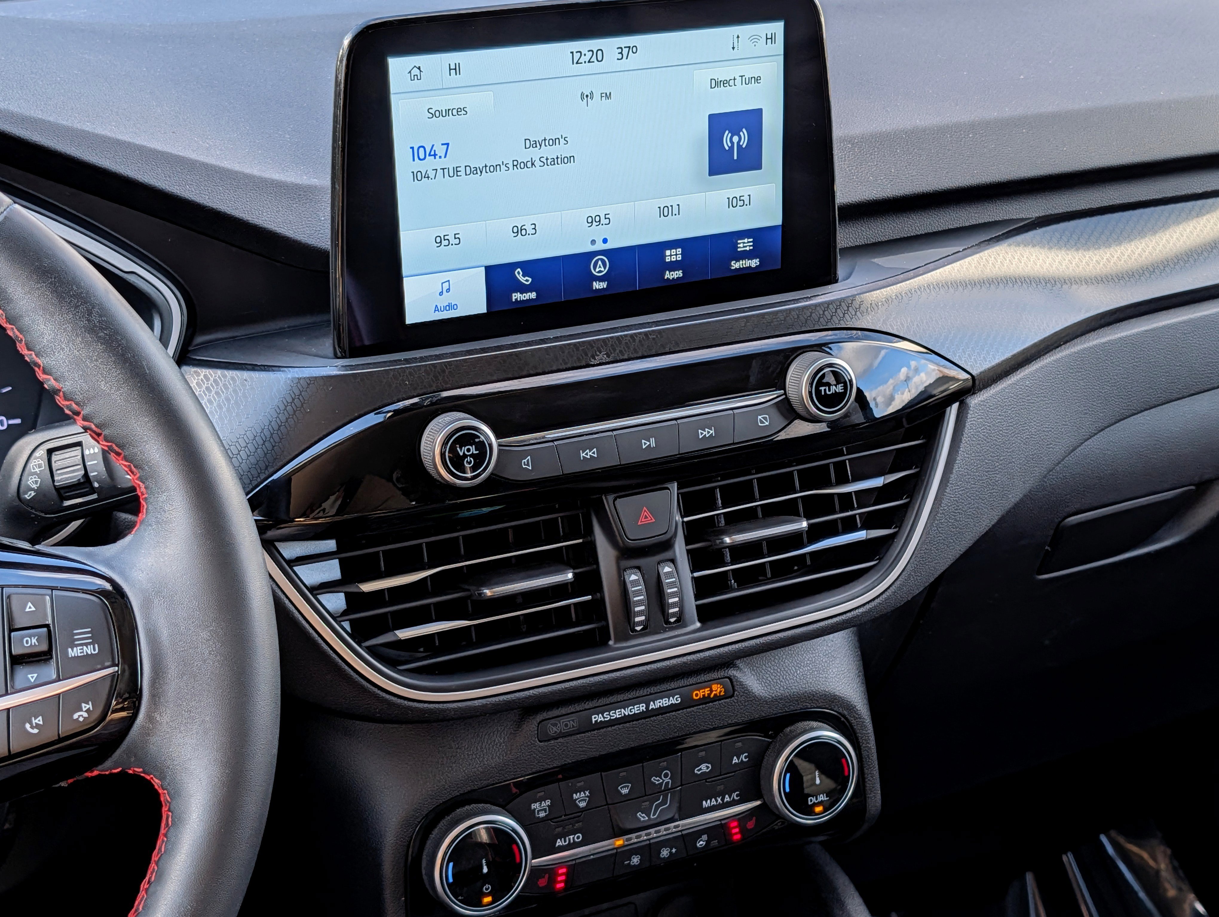 Used 2022 Ford Escape SEL w/ SEL Stealth AWD Package image 17