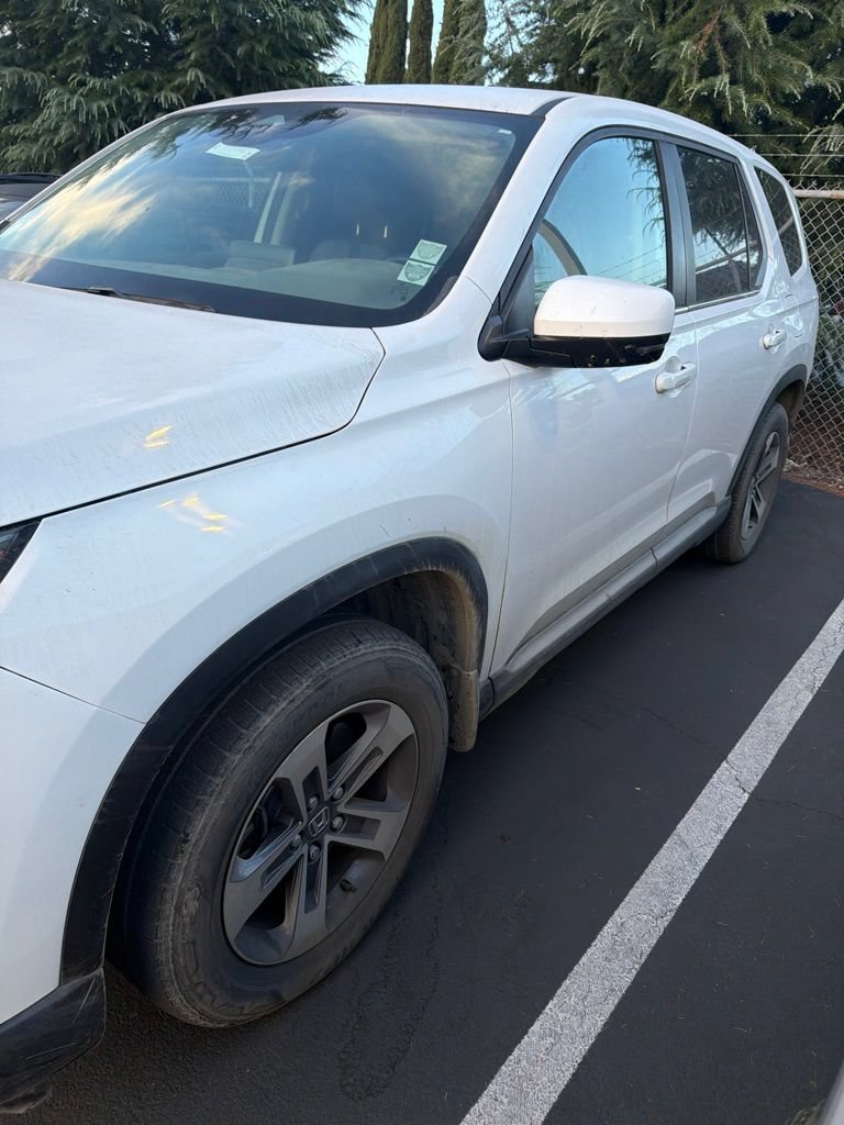 Certified 2023 Honda Pilot EX-L image 2