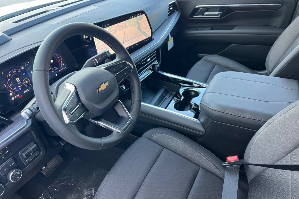New 2026 Chevrolet Tahoe LS w/ Max Trailering Package AWD/4WD image 7