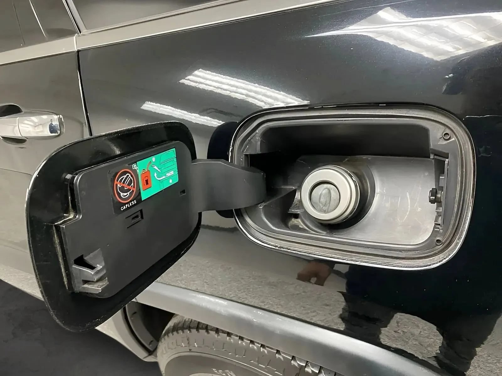 Used 2018 Jeep Grand Cherokee Limited RWD image 29