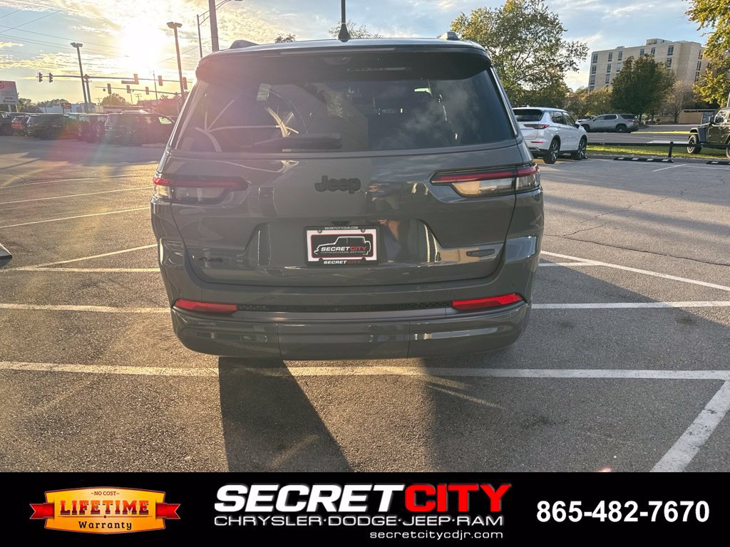 New 2027 Jeep Grand Cherokee L Summit AWD/4WD image 7