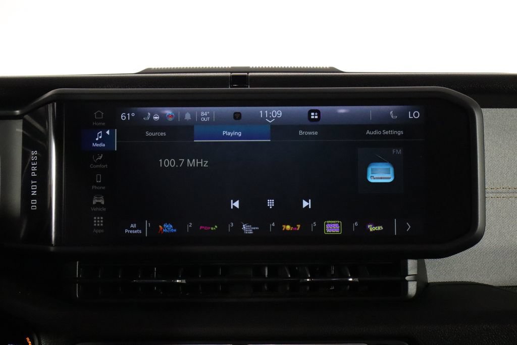 Used 2024 Jeep Wrangler Sport AWD/4WD image 25