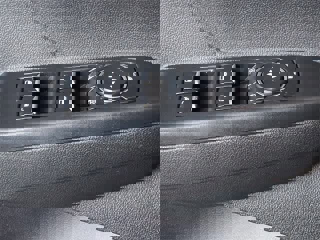 Used 2024 Ford Escape ST-Line image 37