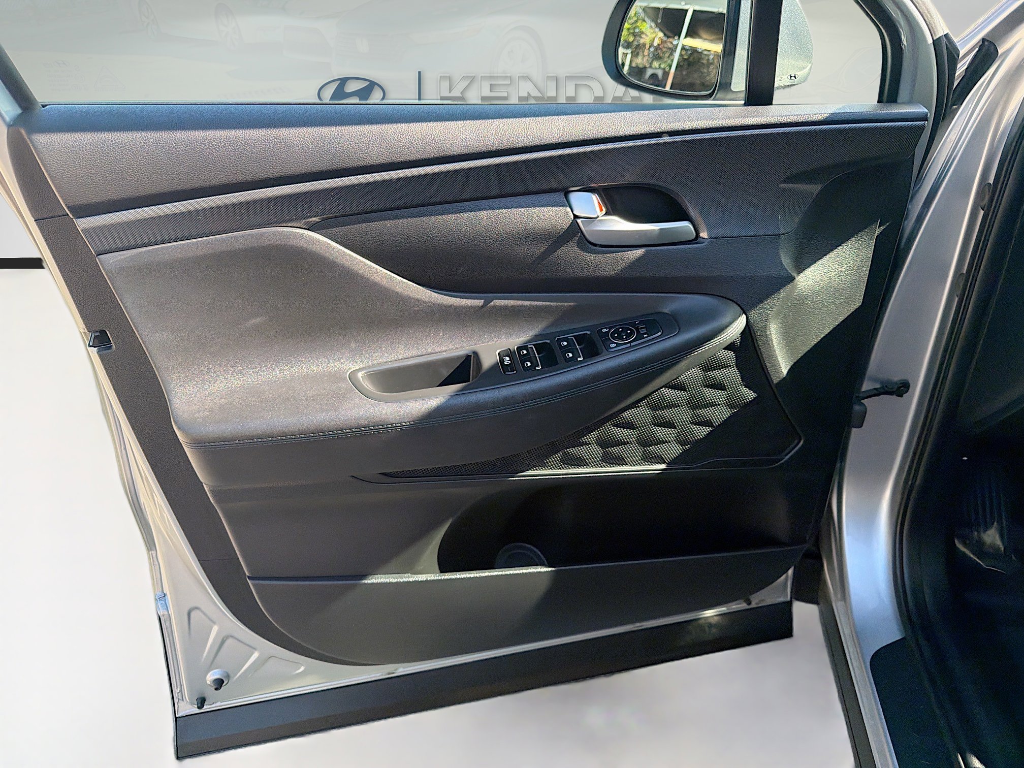 Used 2023 Hyundai Santa Fe SE image 17