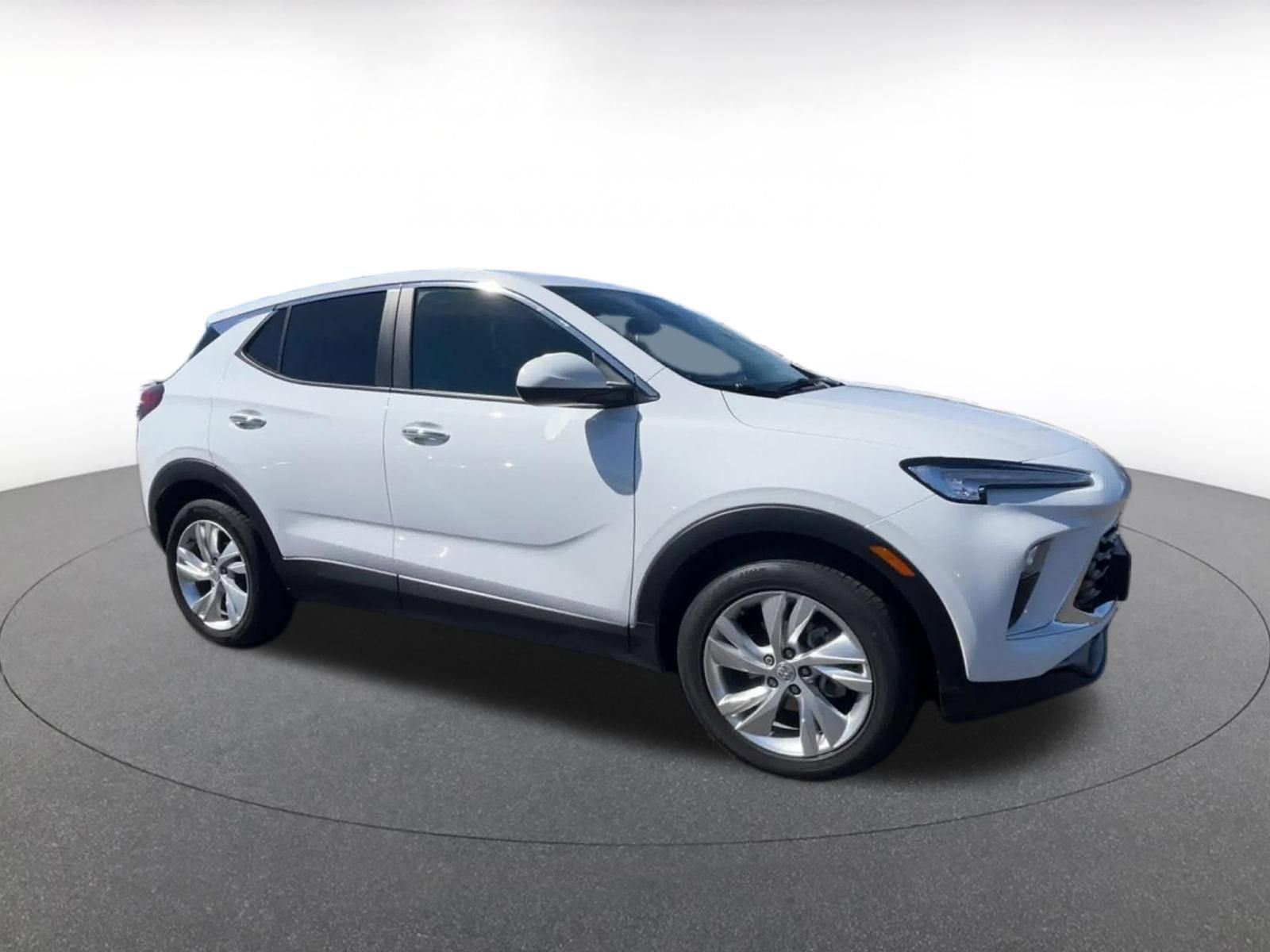 Used 2025 Buick Encore GX Preferred FWD image 2