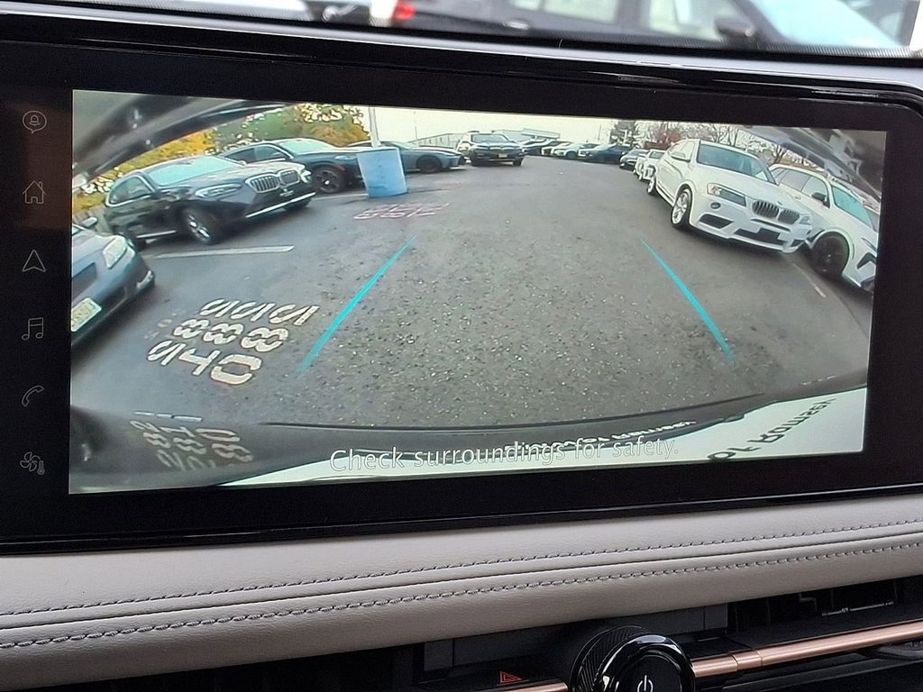 Used 2024 Nissan Ariya AWD image 16