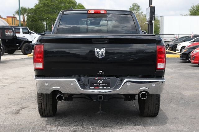 Used 2017 RAM 1500 SLT RWD image 10