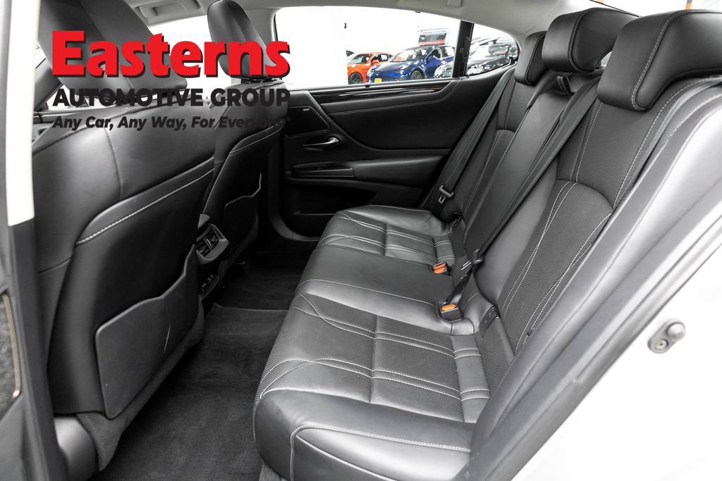 Used 2019 Lexus ES 350 Ultra Luxury w/ Accessory Package FWD image 23