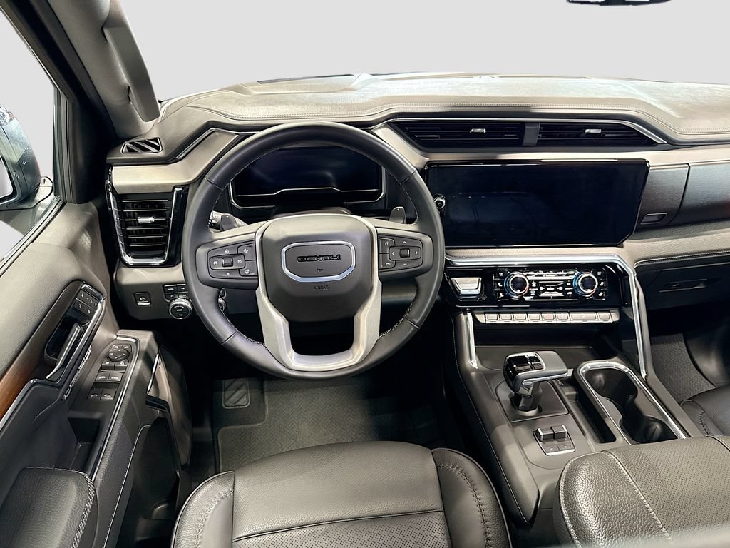 Used 2025 GMC Sierra 1500 Denali w/ Denali Reserve Package AWD/4WD image 24