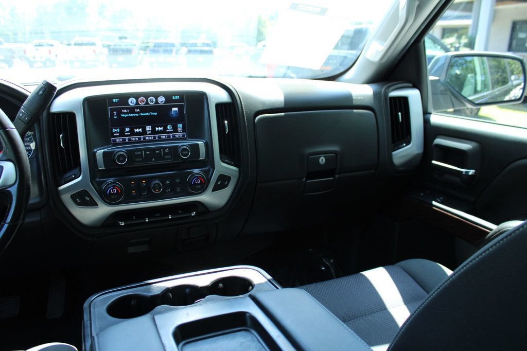 Used 2018 GMC Sierra 1500 SLE w/ SLE Value Package AWD/4WD image 13