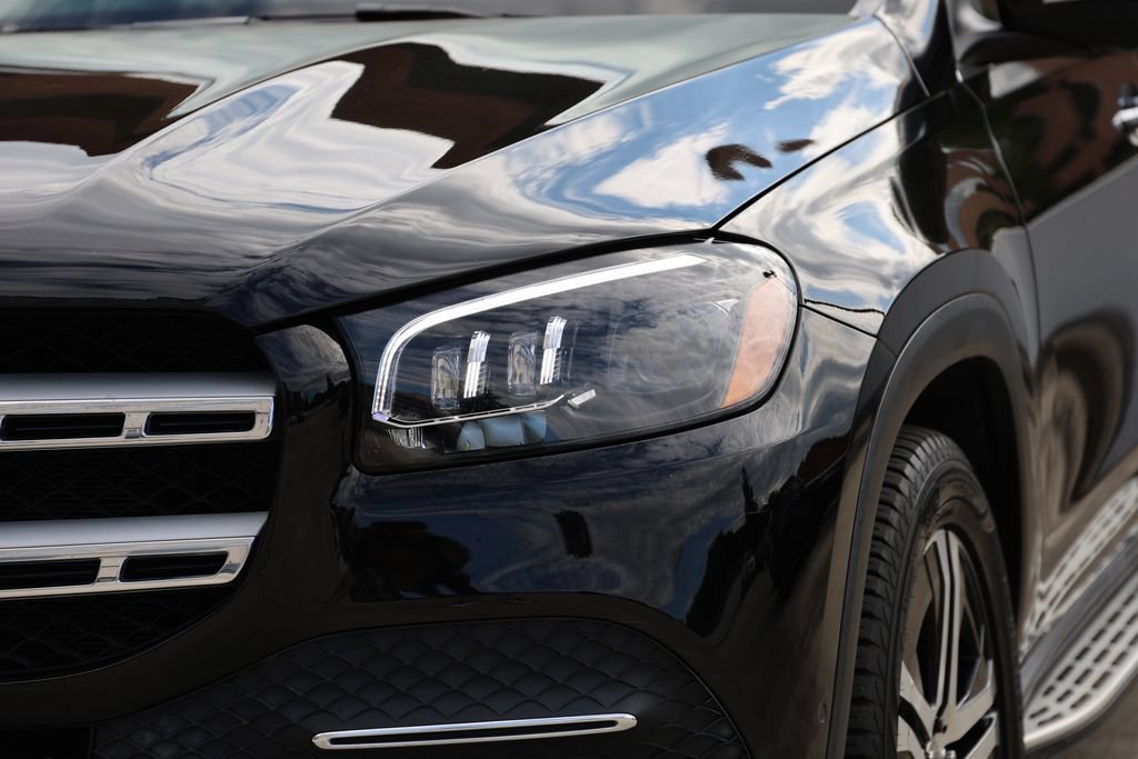 Used 2021 Mercedes-Benz GLS 450 4MATIC image 7