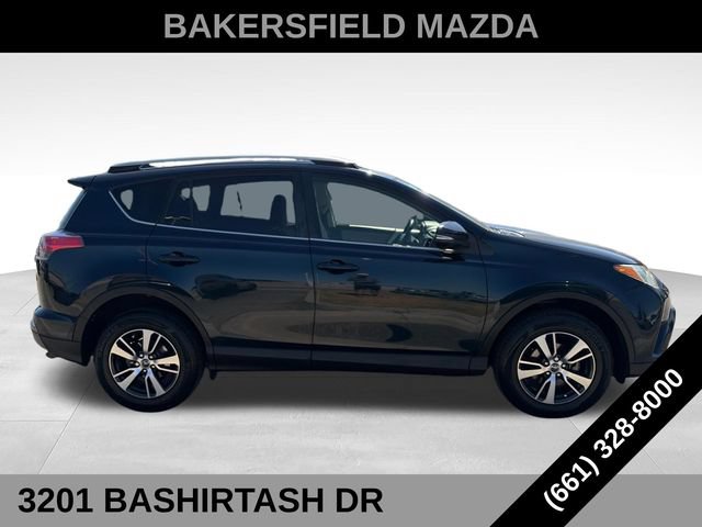 Used 2018 Toyota RAV4 XLE FWD image 6
