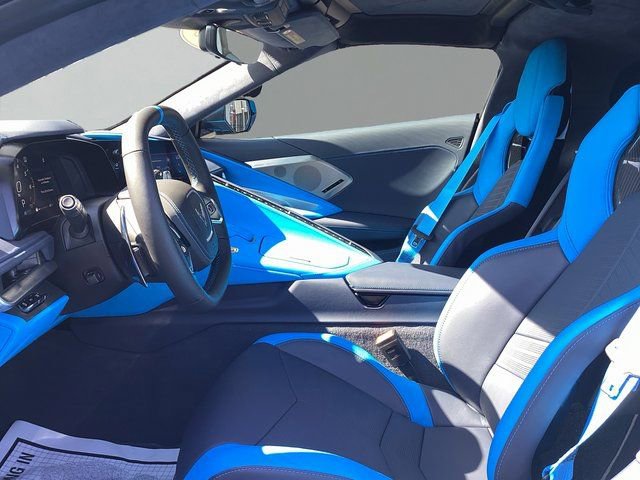 Used 2023 Chevrolet Corvette Stingray Premium Cpe w/ Engine Appearance Package image 9